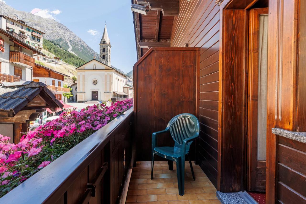 Hotel Miravalle Isolaccia Eksteriør billede