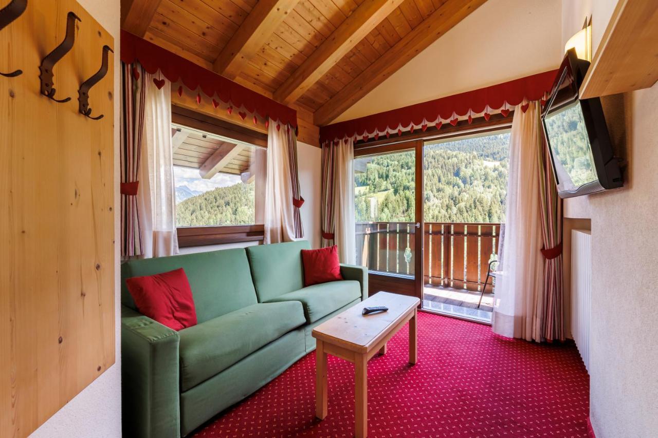 Hotel Miravalle Isolaccia Eksteriør billede
