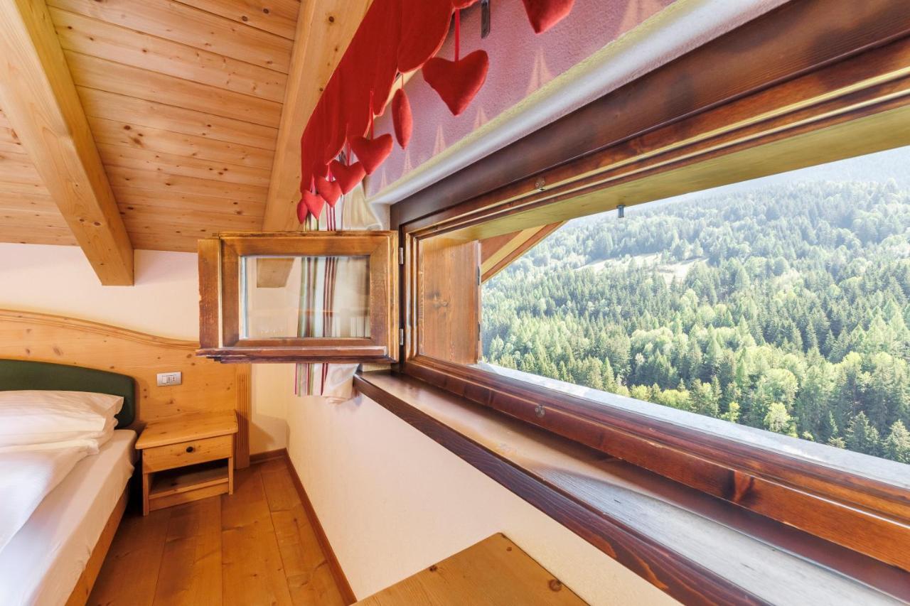 Hotel Miravalle Isolaccia Eksteriør billede