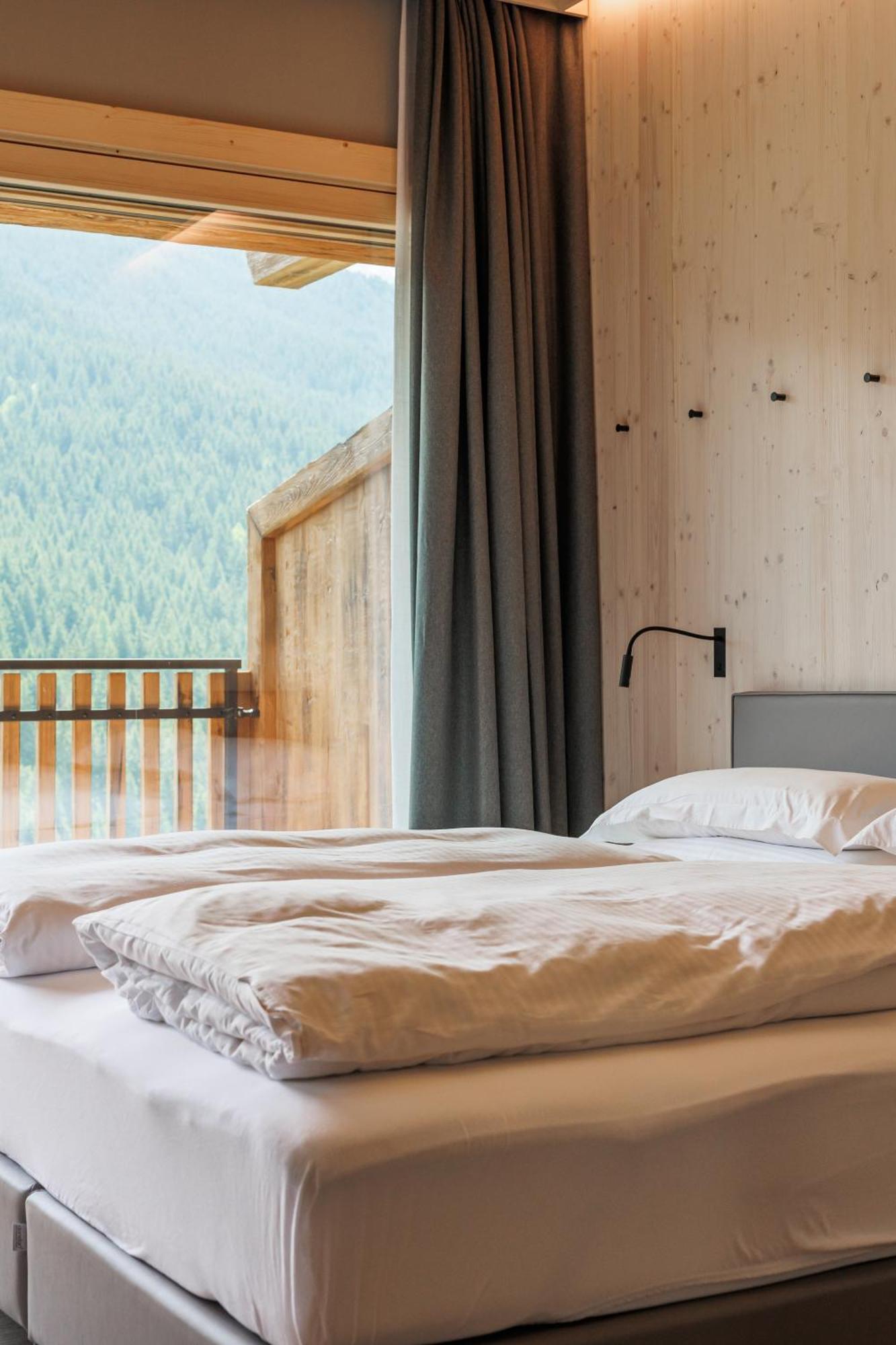Hotel Miravalle Isolaccia Eksteriør billede