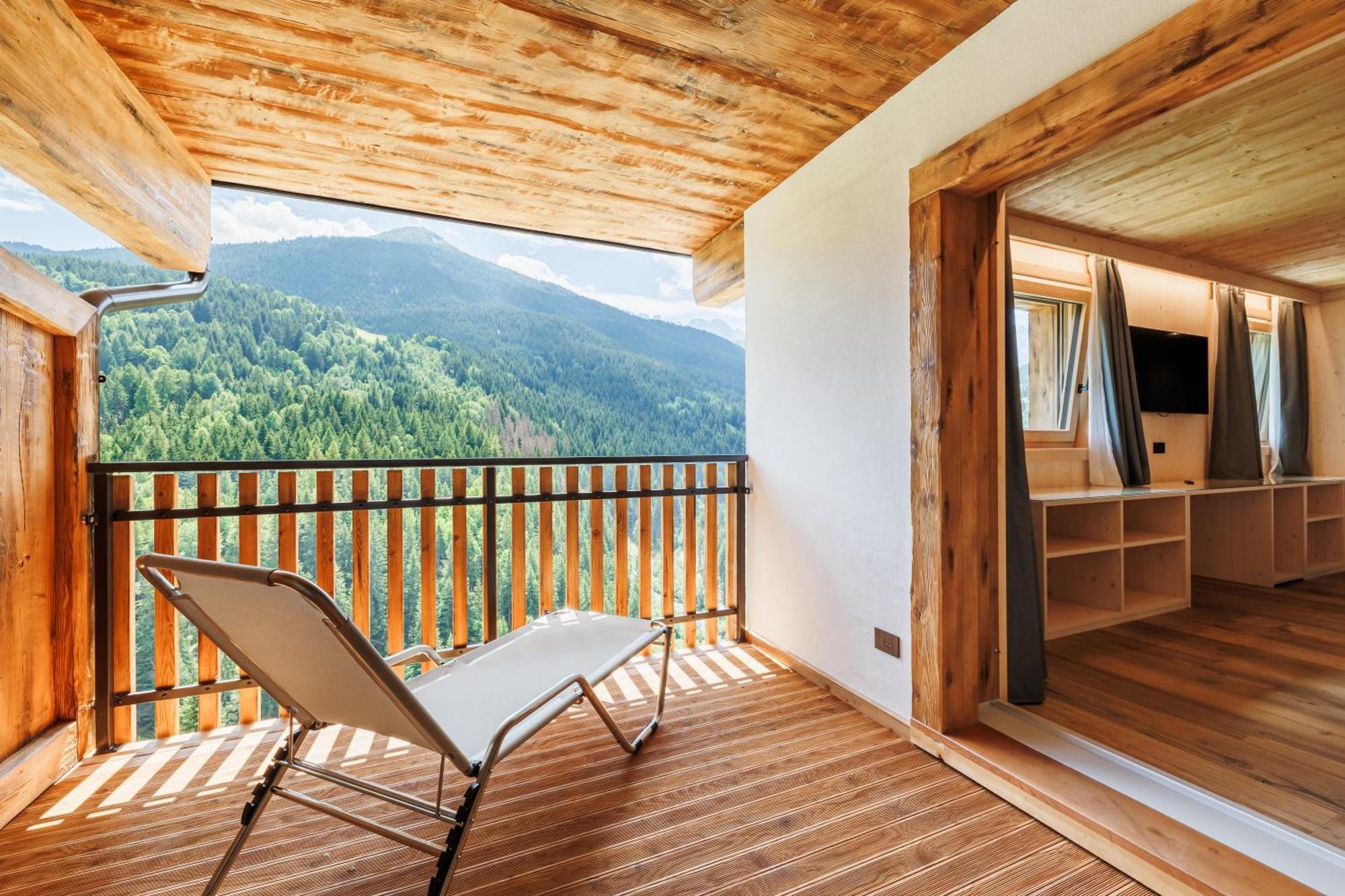 Hotel Miravalle Isolaccia Eksteriør billede