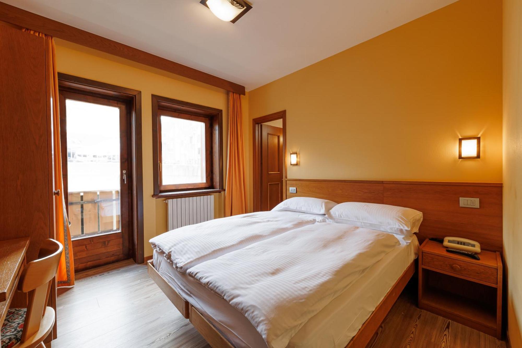 Hotel Miravalle Isolaccia Eksteriør billede