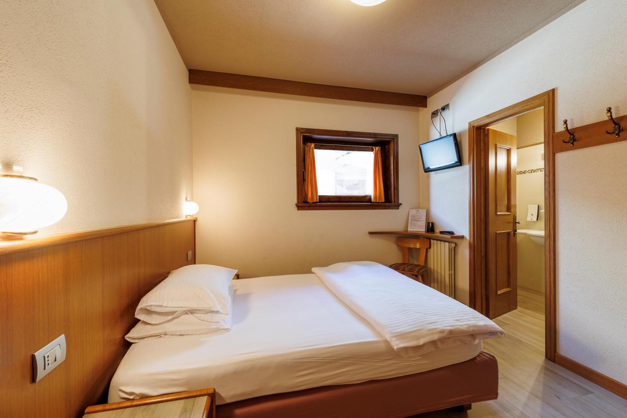 Hotel Miravalle Isolaccia Værelse billede